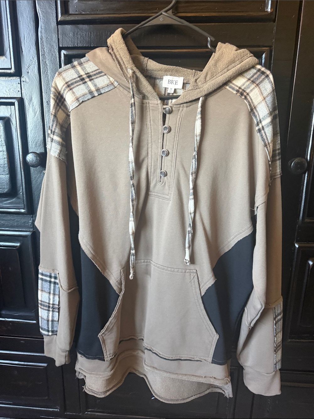 BKE  Women’s  Taupe Hoodie with Black Panels and Plaid Accents